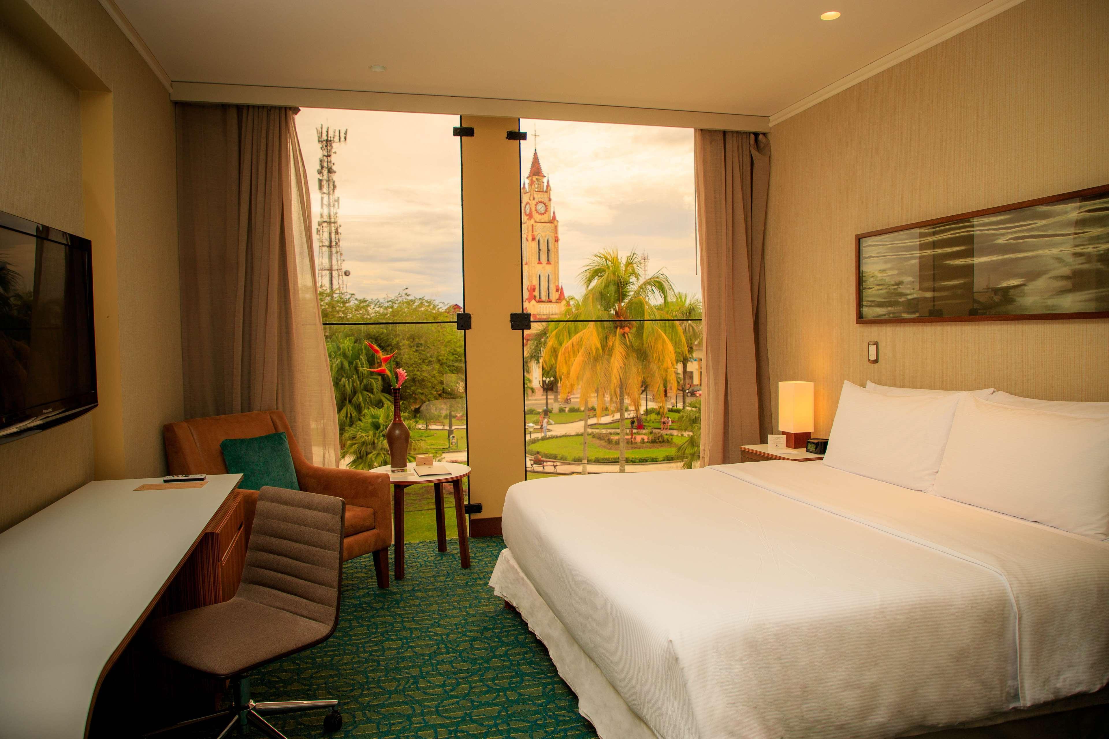 Doubletree By Hilton Iquitos Hotel Eksteriør billede