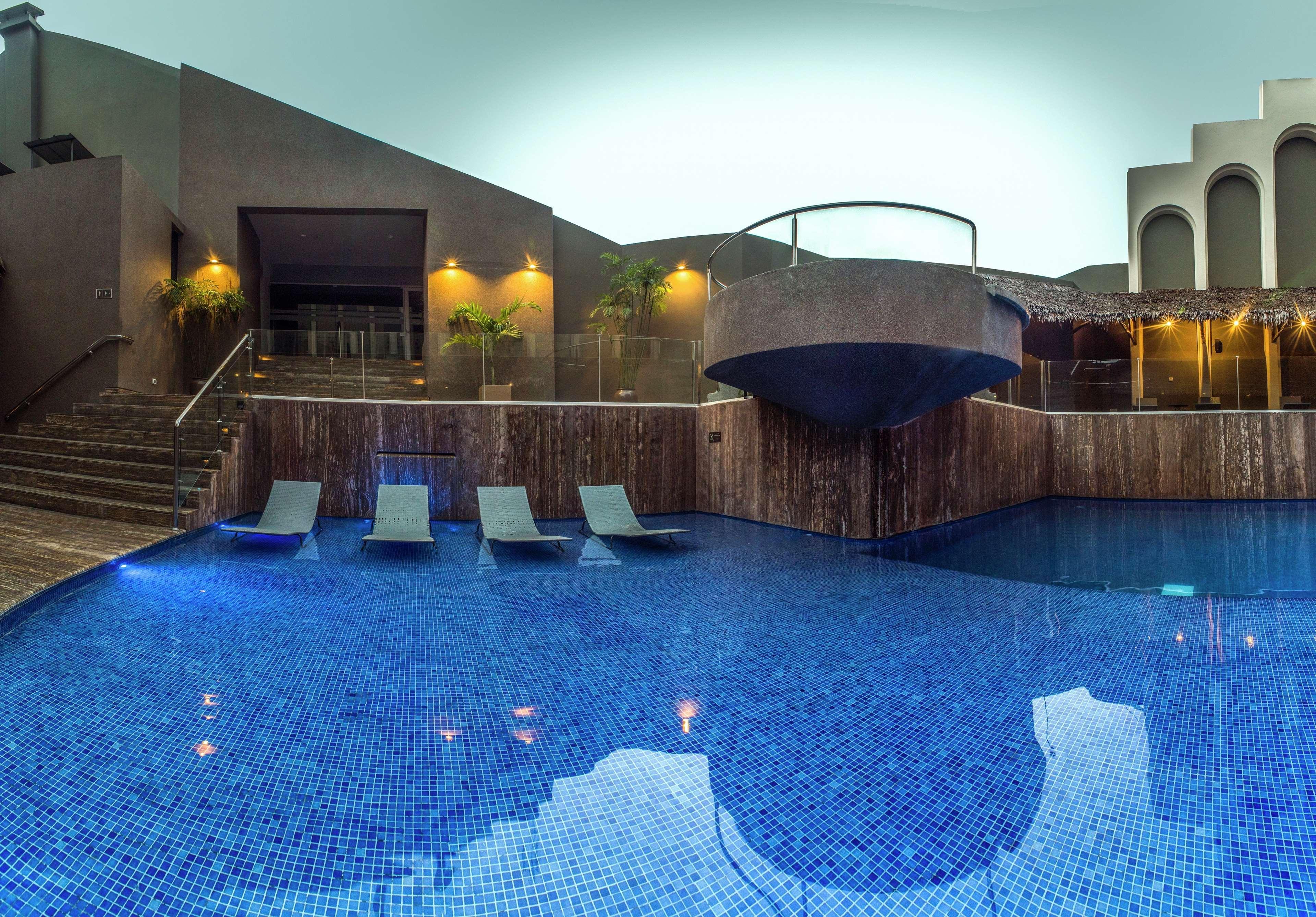 Doubletree By Hilton Iquitos Hotel Eksteriør billede