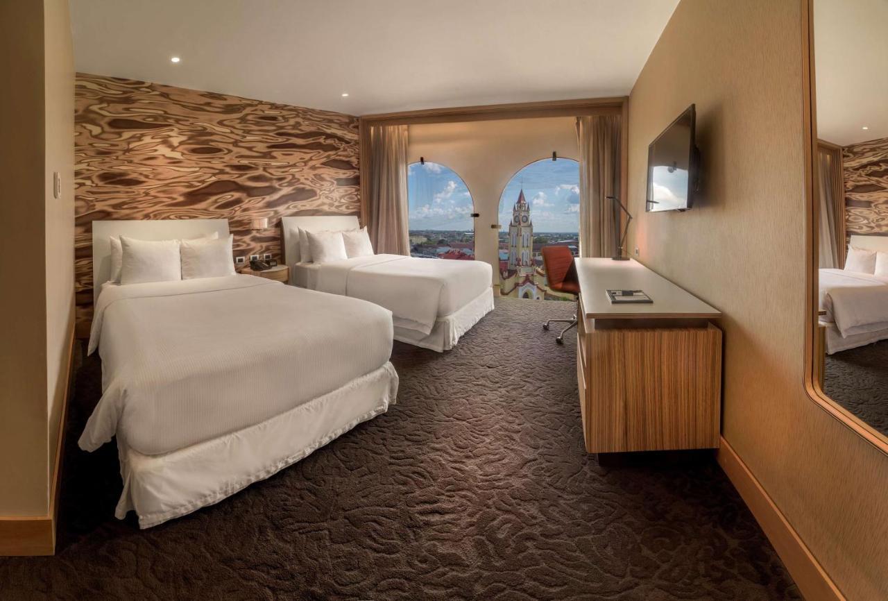 Doubletree By Hilton Iquitos Hotel Eksteriør billede