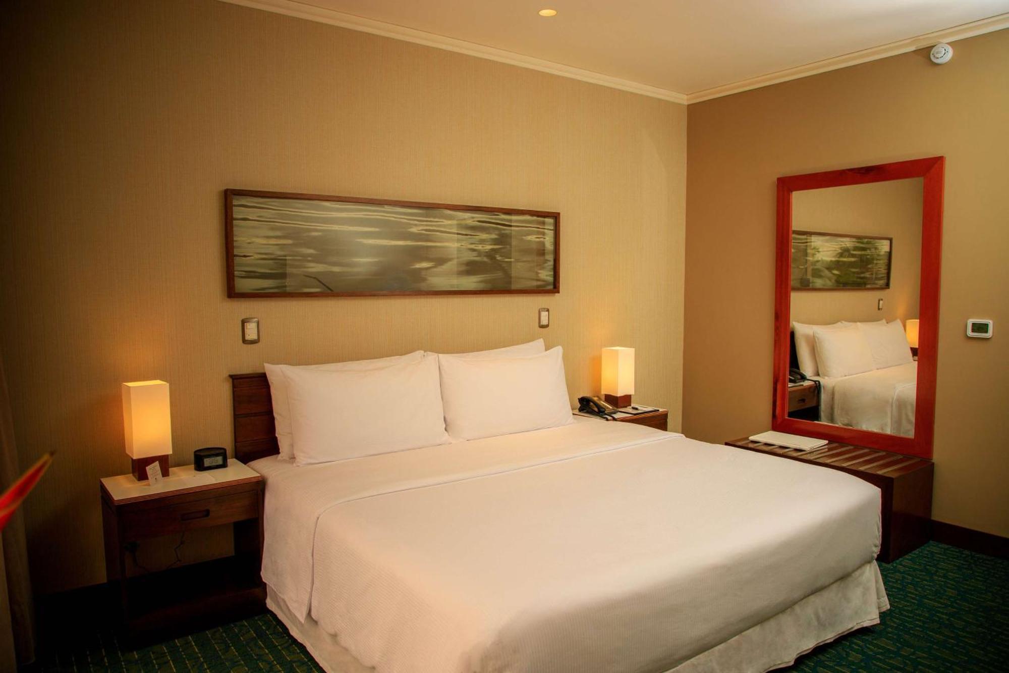 Doubletree By Hilton Iquitos Hotel Eksteriør billede